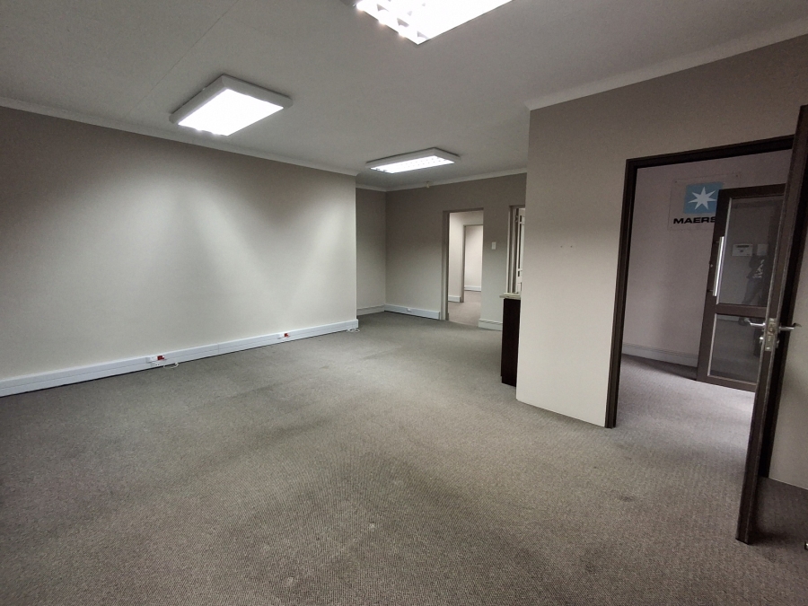 To Let Commercial Property for Rent in Stirling Eastern Cape